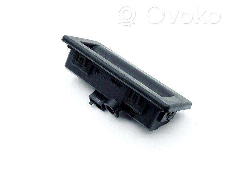 3V0827566 Skoda Superb B8 (3V) Tailgate opening switch, 19.99 € | RRR 