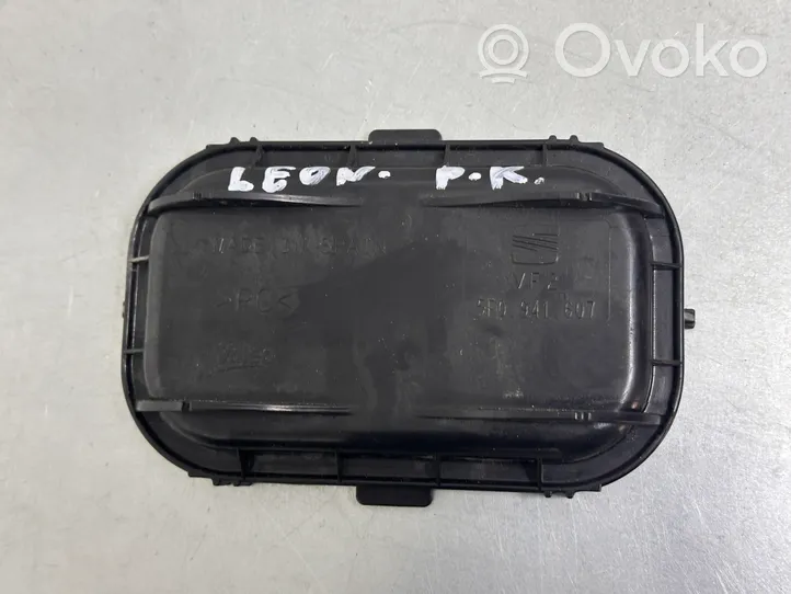 Seat Leon (5F) Headlight/headlamp dust cover 5F0941607