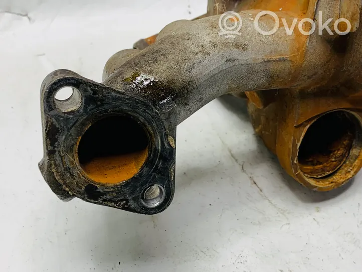 Mitsubishi 3000 GT Thermostat housing 