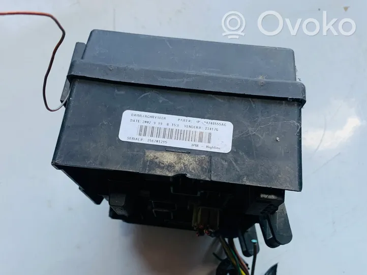 Chrysler Grand Voyager IV Module de fusibles 04748555AC