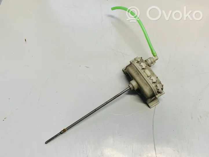 Audi A4 S4 B5 8D Fuel tank cap lock motor 8D0862153