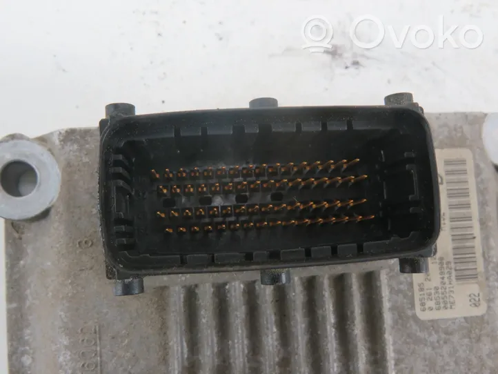 Alfa Romeo 147 Unité de commande, module ECU de moteur 0261207727