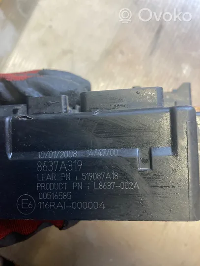 Mitsubishi Outlander Module de fusibles 8637A319