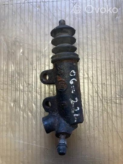 Toyota RAV 4 (XA30) Główny cylinder sprzęgła 