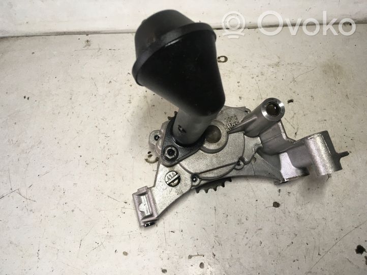 Volkswagen Caddy Oil pump 038115105D