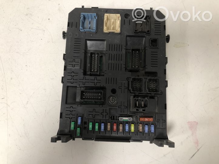 Peugeot 5008 Module confort 966405878002