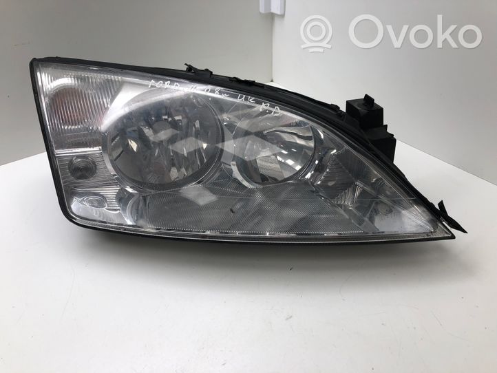 Ford Mondeo Mk III Lampa przednia C301174602