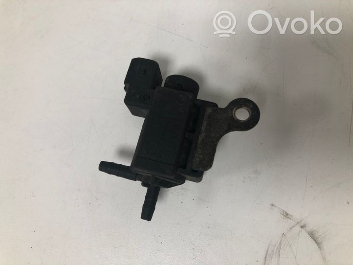 Opel Vectra B Turboahtimen magneettiventtiili 72229302