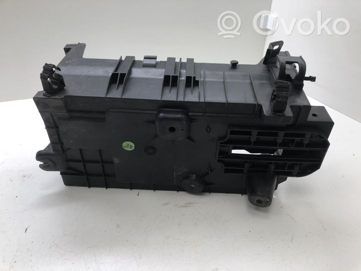 Opel Insignia A Boîte de batterie 13310741