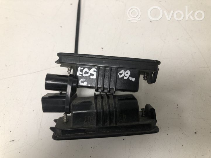 Volkswagen Eos Number plate light 1J6943021B