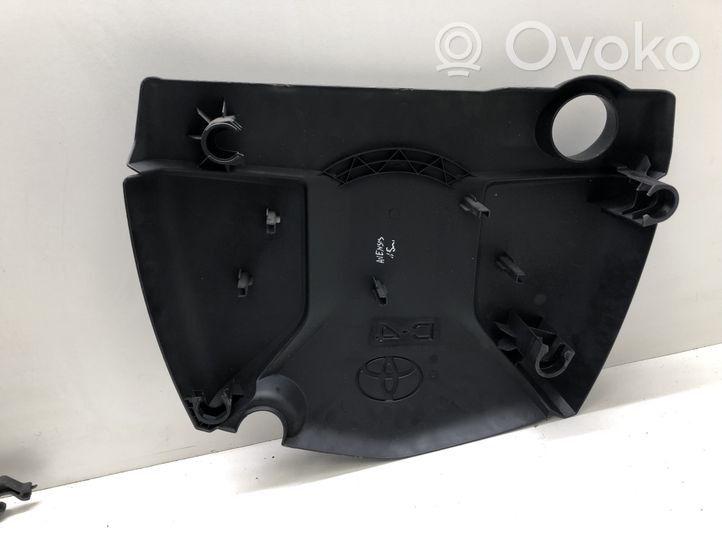 Toyota Avensis T270 Copri motore (rivestimento) 126110X020