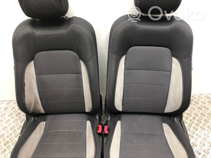 Toyota Avensis T270 Set interni 