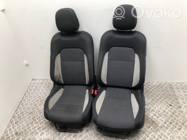 Toyota Avensis T270 Set interni 