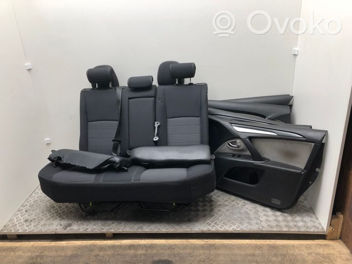 Toyota Avensis T270 Set interni 