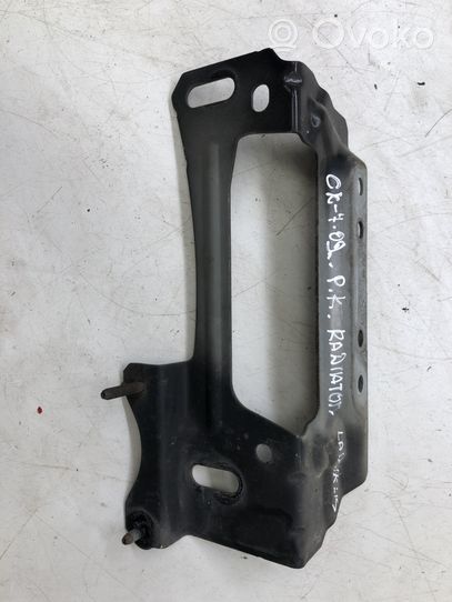 Mazda CX-7 Staffa del pannello di supporto del radiatore 