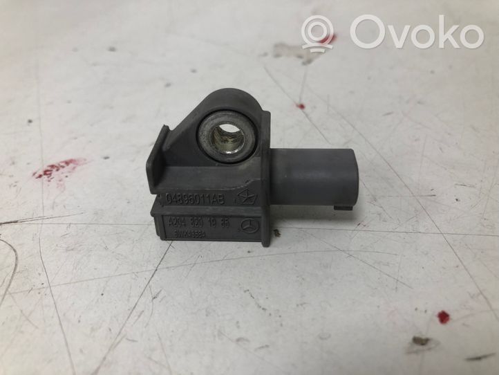 Mercedes-Benz C AMG W204 Airbag deployment crash/impact sensor A2048201985