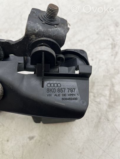 Audi A4 S4 B8 8K Middle seatbelt buckle (rear) 8K0857797