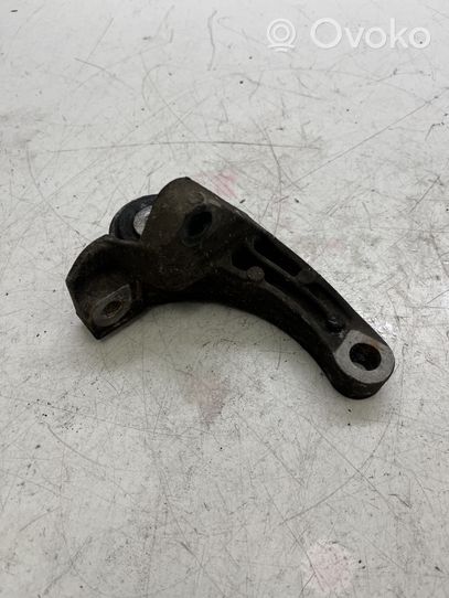 Ford Focus Gearbox mounting bracket 