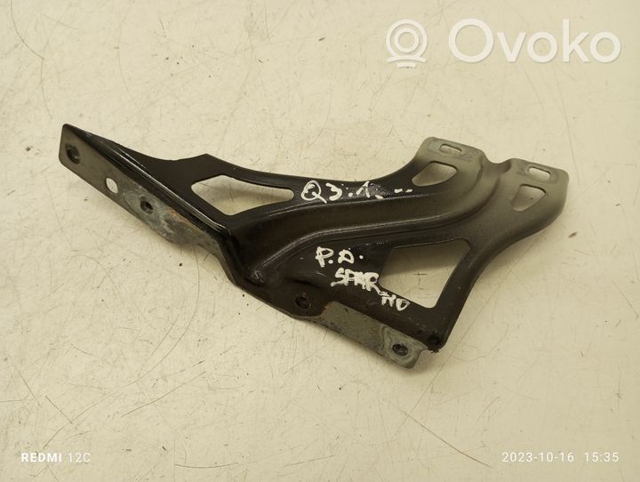 Audi Q3 8U Fender mounting bracket 