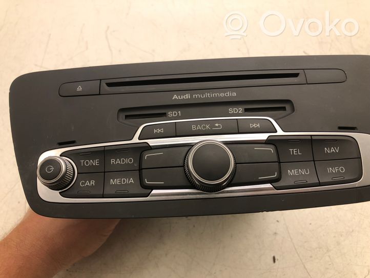 Audi Q3 8U Panel / Radioodtwarzacz CD/DVD/GPS 8U0035193B