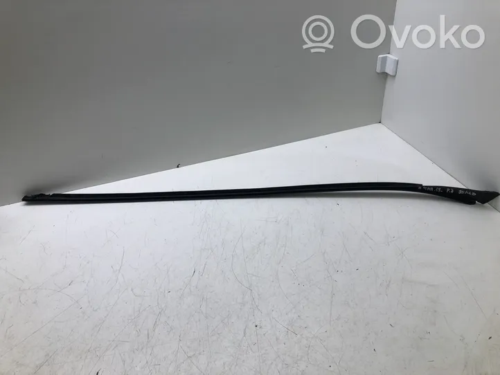 Opel Astra K Windshield trim 39041884