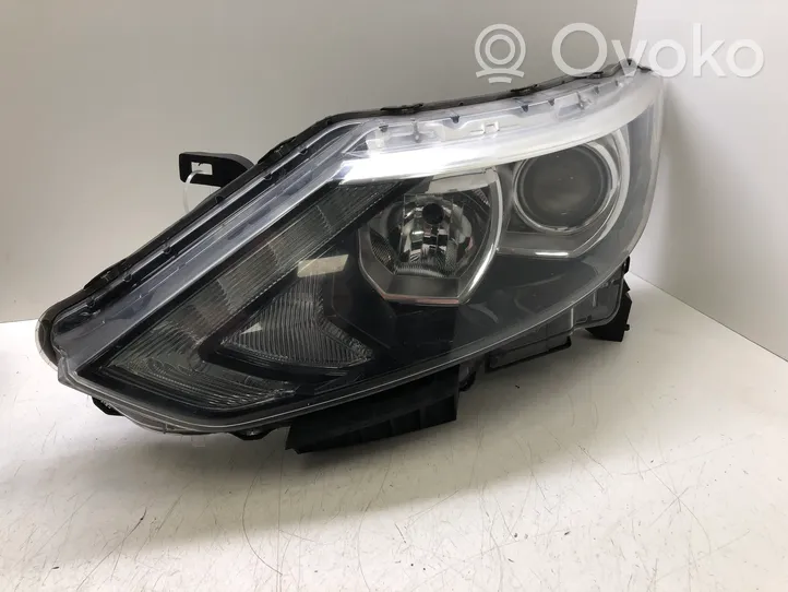 Nissan Qashqai Priekinis žibintas 10018014