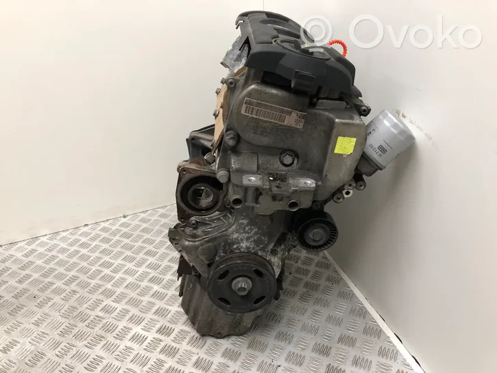 Volkswagen Golf VI Moottori CAX