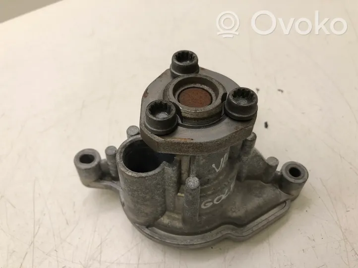 Volkswagen Golf VI Water pump 03C121019J