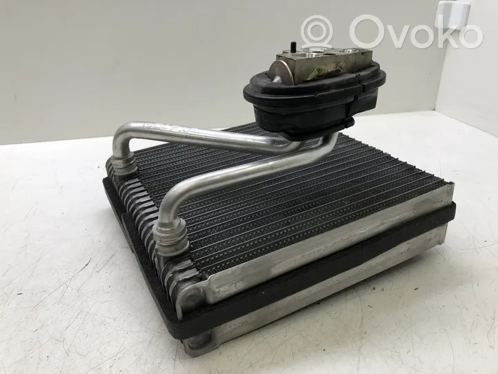 Volkswagen Golf VI Oro kondicionieriaus radiatorius (salone) 