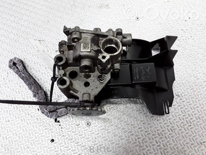 Nissan X-Trail T31 Oil pump 8200345757