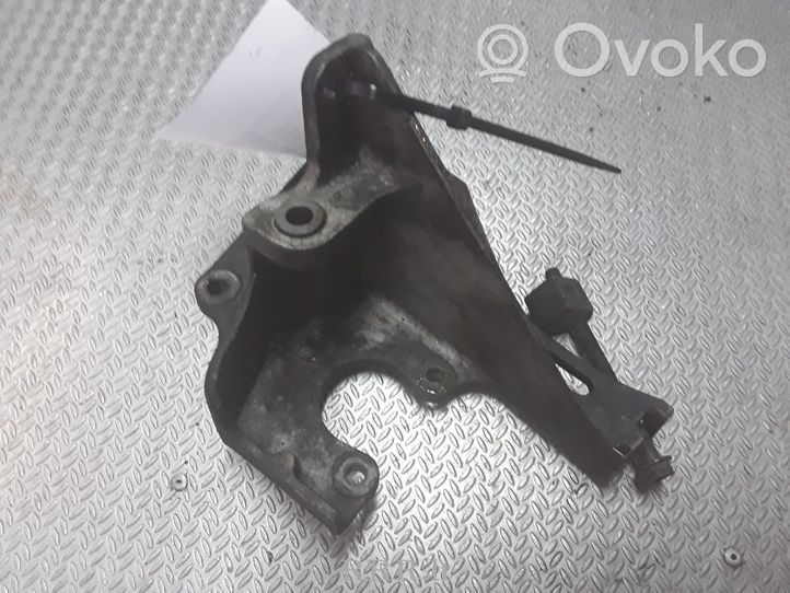 Subaru Legacy Support de pompe de direction assistée 