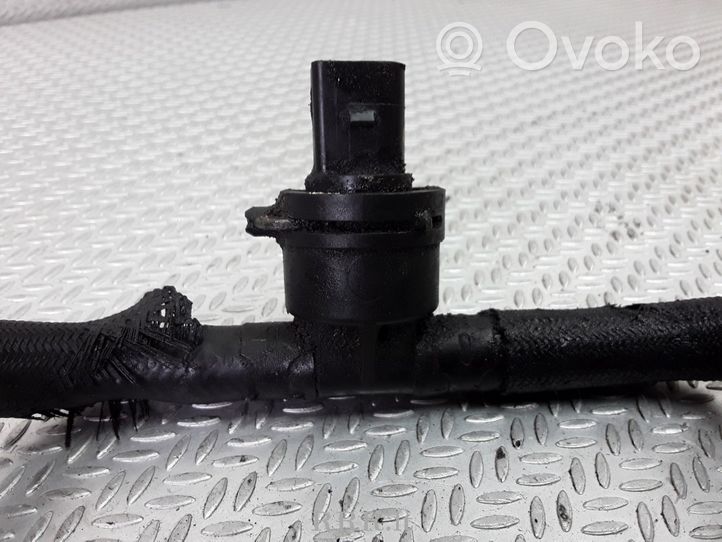 Volkswagen Sharan Sensore temperatura del carburante 038906081B