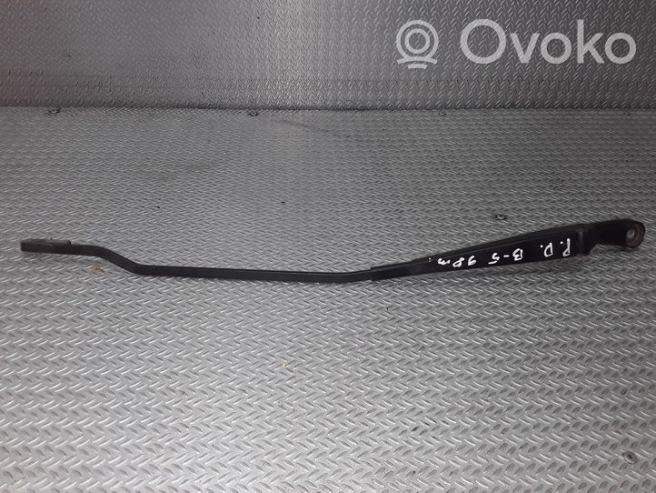 Volkswagen PASSAT B5 Front wiper blade arm 3B1955410