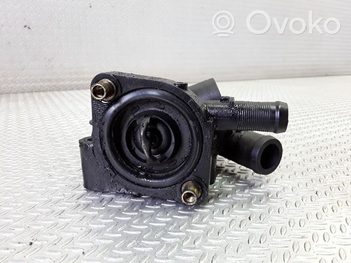 Renault Megane I Boîtier de thermostat / thermostat 8200065390