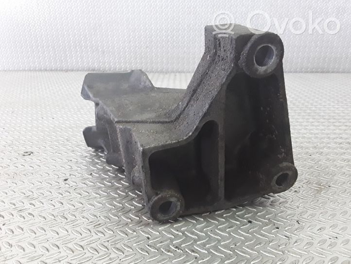 Peugeot 406 Soporte de apoyo del filtro de combustible 9632011910