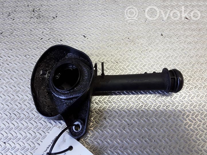 Renault Kangoo I Oil fill pipe 8200323344