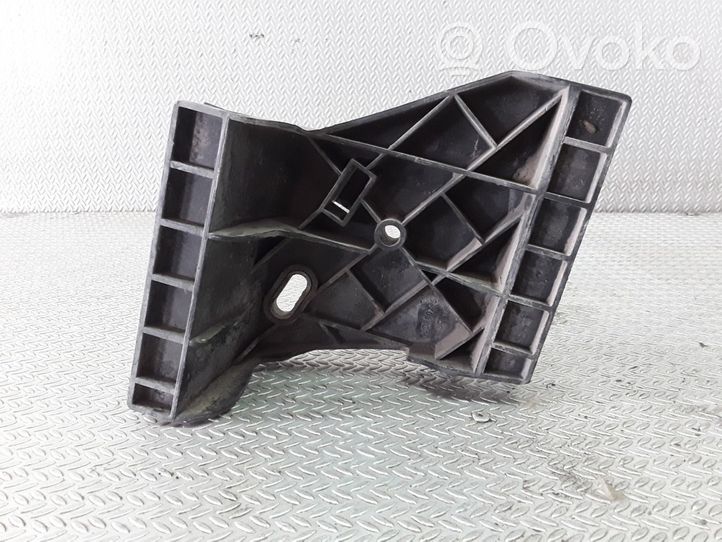 Audi A8 S8 D2 4D Staffa angolare del supporto di montaggio del paraurti 4D0807571A