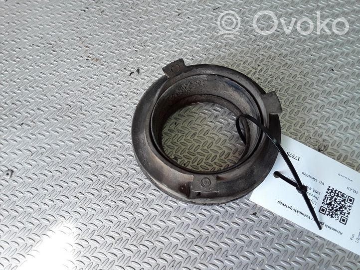 Fiat Ulysse Support de jambe de force supérieur avant 1313713080