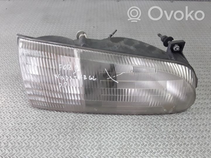 Ford Windstar Lampa przednia 