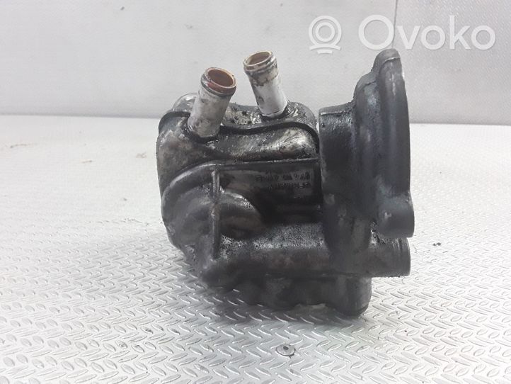 Volvo S70  V70  V70 XC Supporto di montaggio del filtro dell’olio 074115417E