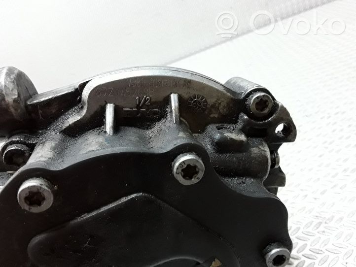 Volkswagen Touareg I Pompe d'injection de carburant à haute pression 07Z145209B