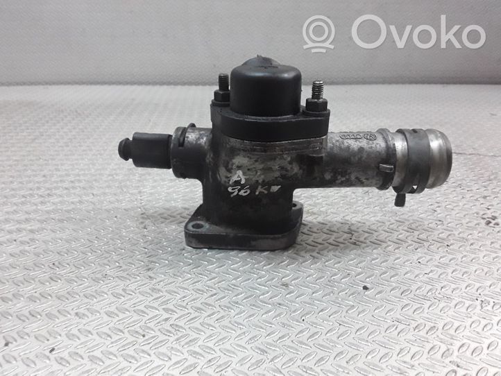 Audi A4 S4 B5 8D Thermostat / Thermostatgehäuse 038121133A