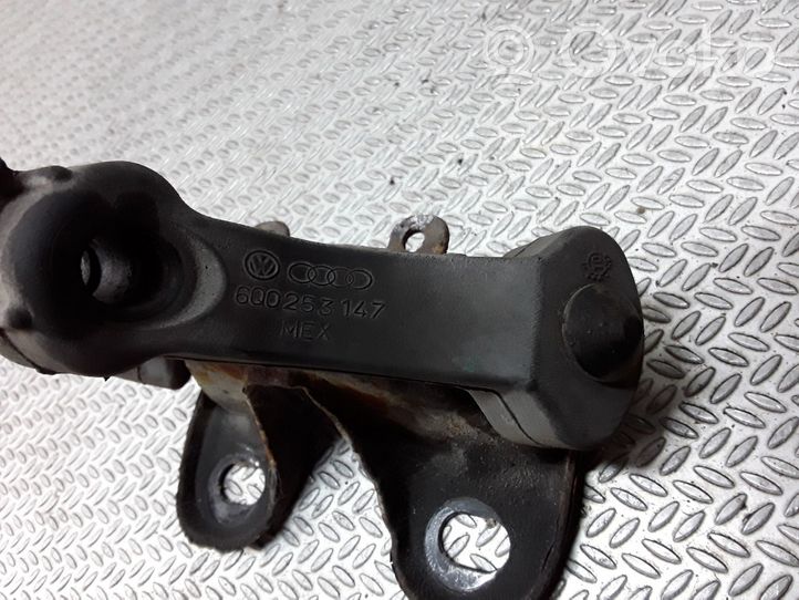 Volkswagen Jetta VI Muffler mount bracket/holder 6Q0253147