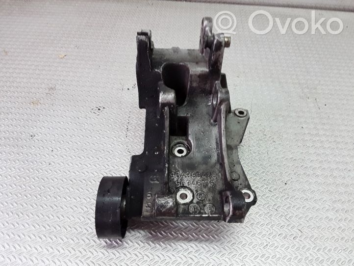 Peugeot 406 Support de générateur / alternateur 9643834880