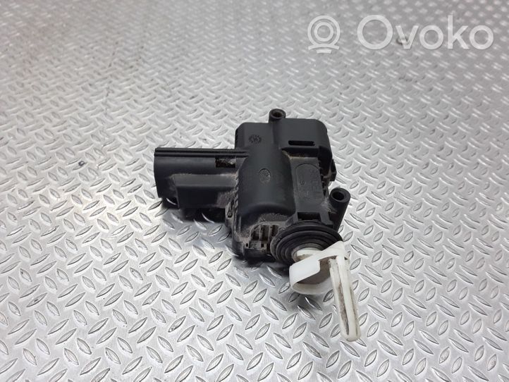 Ford C-MAX I Serratura del tappo del serbatoio del carburante FOMOCO000