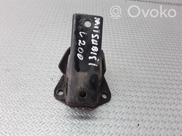 Mitsubishi L200 Support de moteur, coussinet 