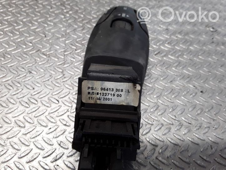 Citroen C5 Äänenvoimakkuuden ohjauskytkin 96413388