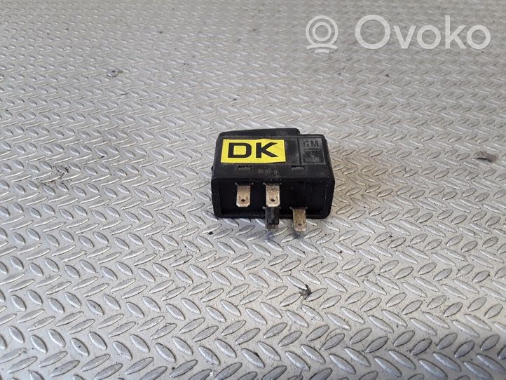 Opel Sintra Bouton commande réglage hauteur de phares 90270514