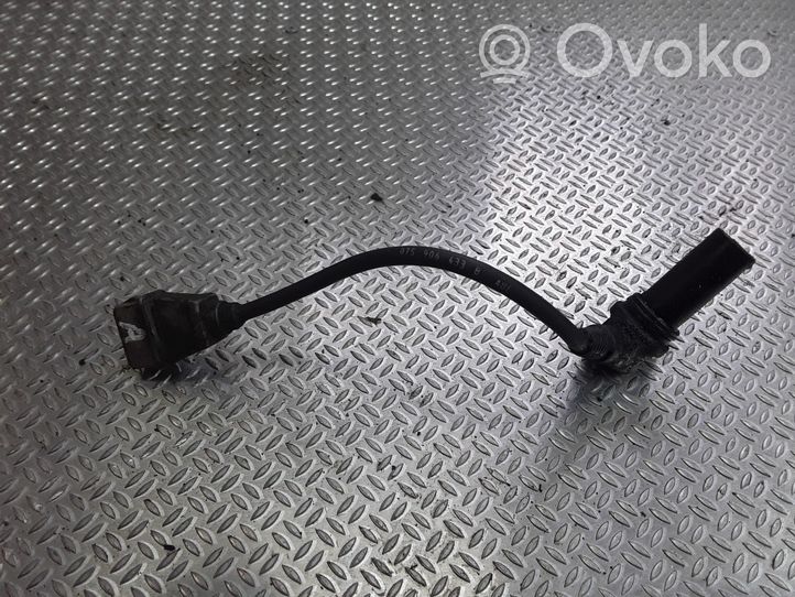 Volkswagen II LT Czujnik położenia wału korbowego 075906433