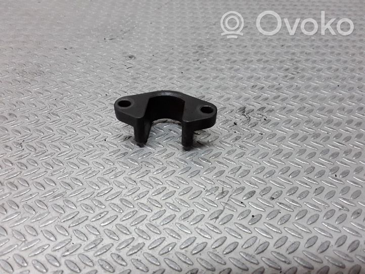 BMW 3 E46 Fuel Injector clamp holder 